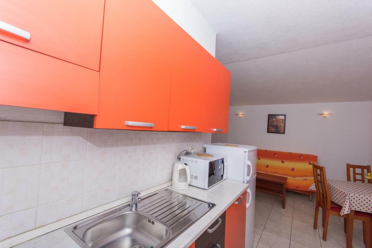 Apartments Fumija 特罗吉尔 外观 照片